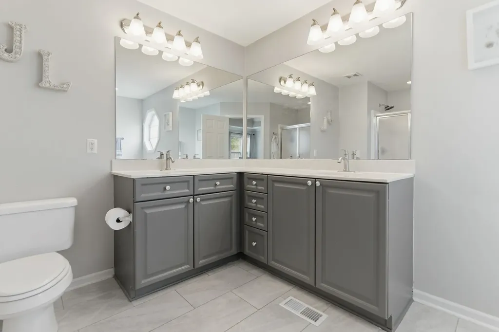 3334 Colchester Circle Lebanon TN 37087