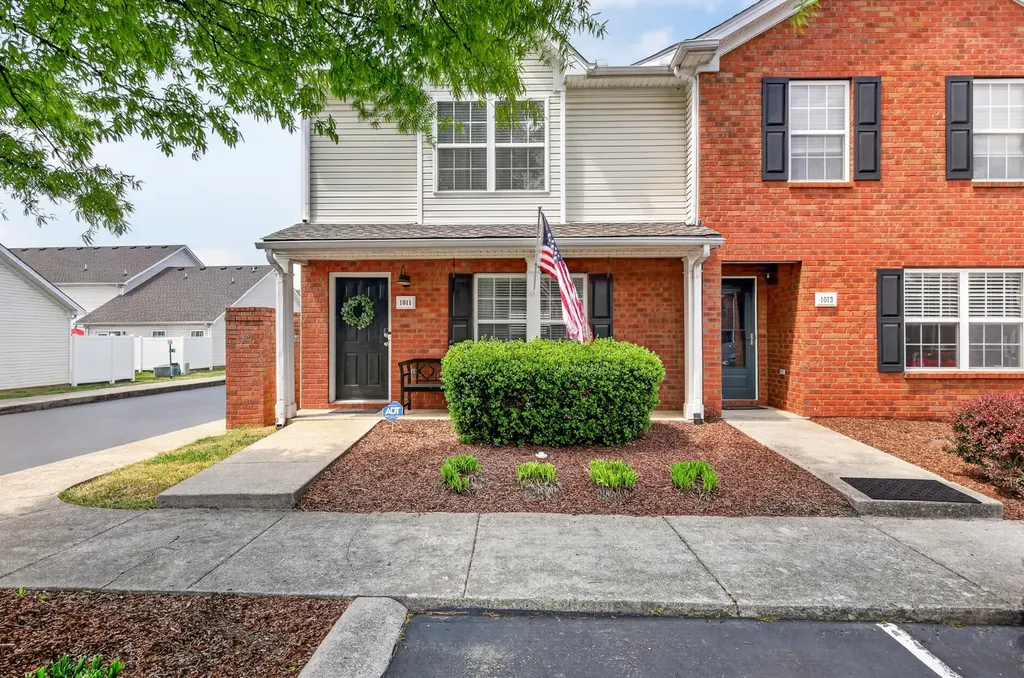 1011 Wolves Den Place Murfreesboro TN 37128