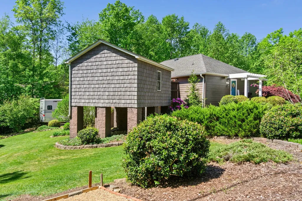 355 Brotherton Pointe Cookeville TN 38506