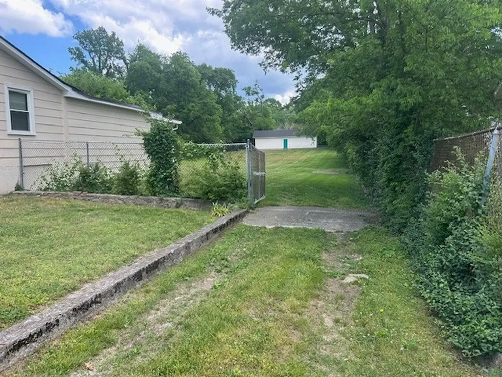 607 Center Street Madison TN 37115