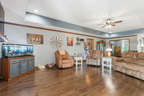 1560 Fairfield Road Westmoreland TN 37186