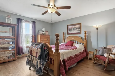 1560 Fairfield Road Westmoreland TN 37186