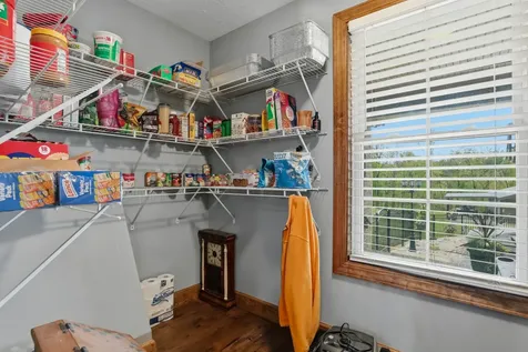 1560 Fairfield Road Westmoreland TN 37186