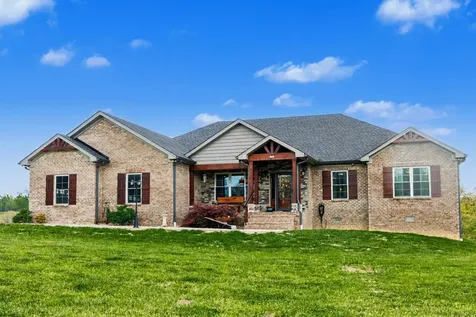 1560 Fairfield Road Westmoreland TN 37186