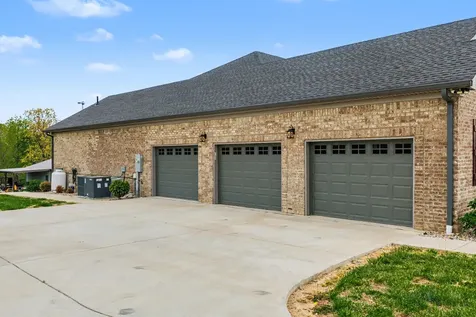 1560 Fairfield Road Westmoreland TN 37186