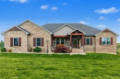 1560 Fairfield Road Westmoreland TN 37186