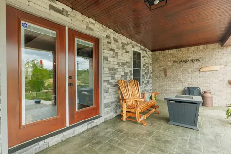 1560 Fairfield Road Westmoreland TN 37186