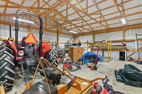1560 Fairfield Road Westmoreland TN 37186