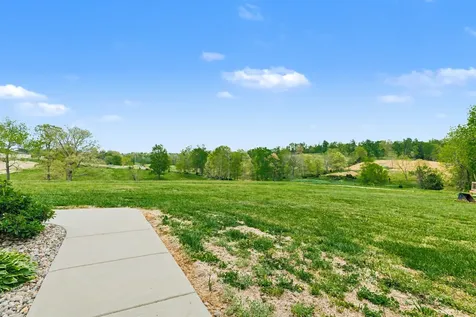 1560 Fairfield Road Westmoreland TN 37186