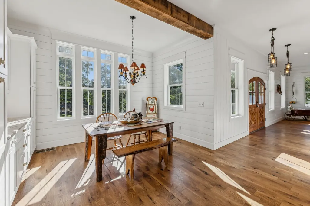 4325 Cave Springs Road Columbia TN 38401