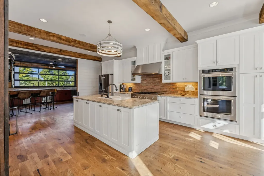 4325 Cave Springs Road Columbia TN 38401