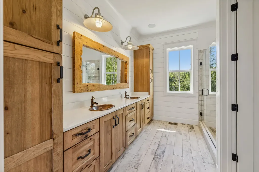 4325 Cave Springs Road Columbia TN 38401
