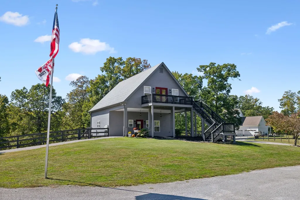 4325 Cave Springs Road Columbia TN 38401