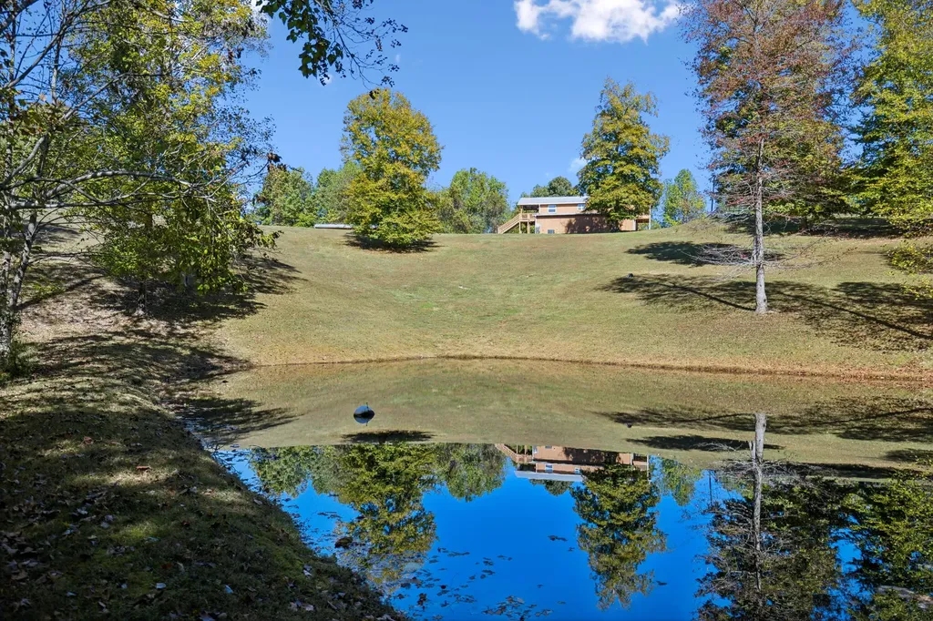 4325 Cave Springs Road Columbia TN 38401