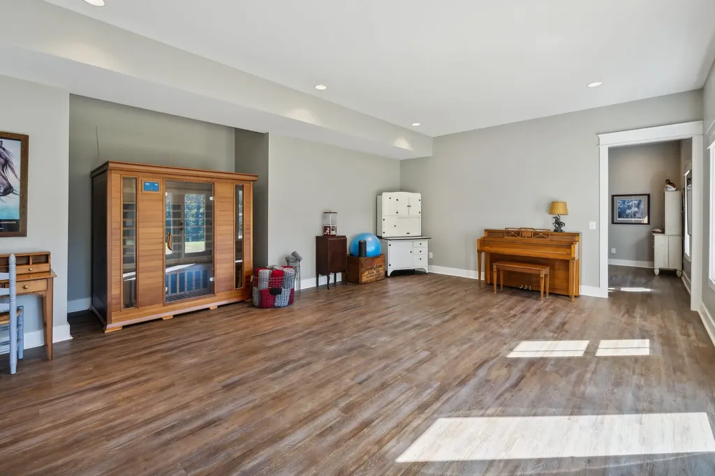 4325 Cave Springs Road Columbia TN 38401