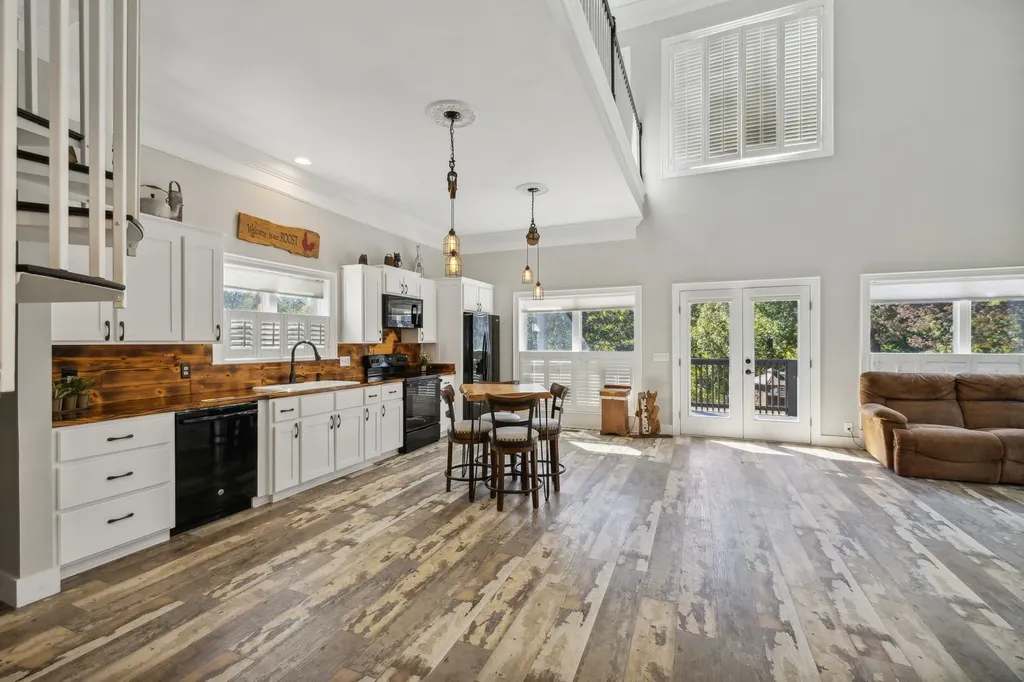 4325 Cave Springs Road Columbia TN 38401