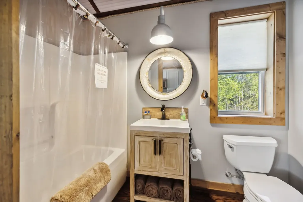 4325 Cave Springs Road Columbia TN 38401