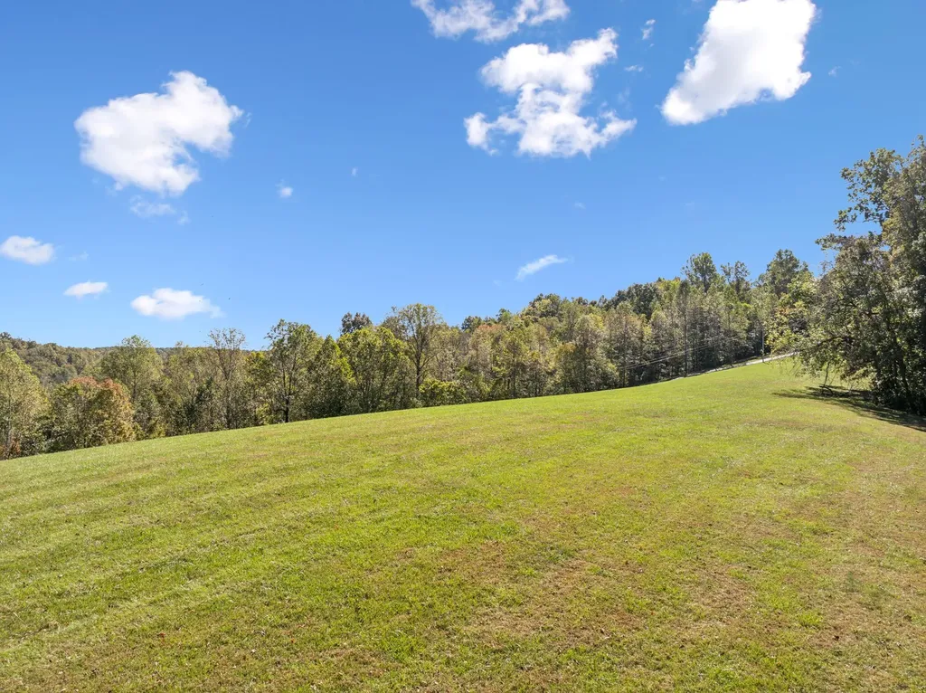 4325 Cave Springs Road Columbia TN 38401