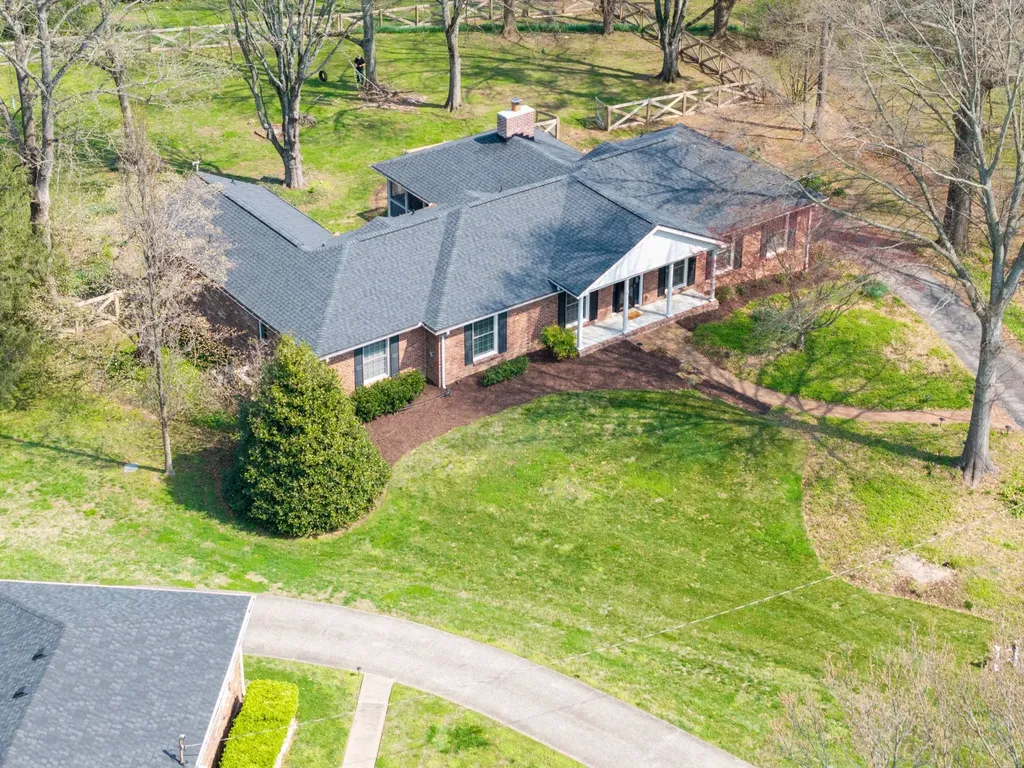 8012 Knoll Court Brentwood TN 37027