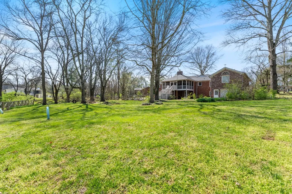 8012 Knoll Court Brentwood TN 37027