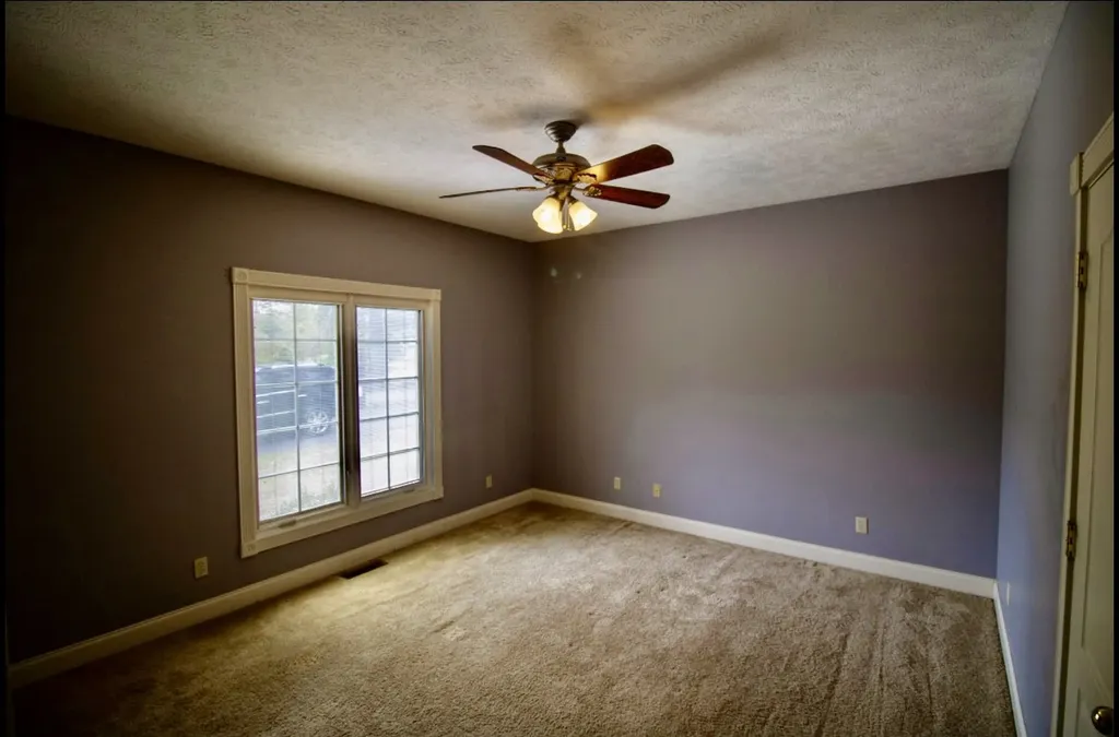 25 Max Drive Paris TN 38242