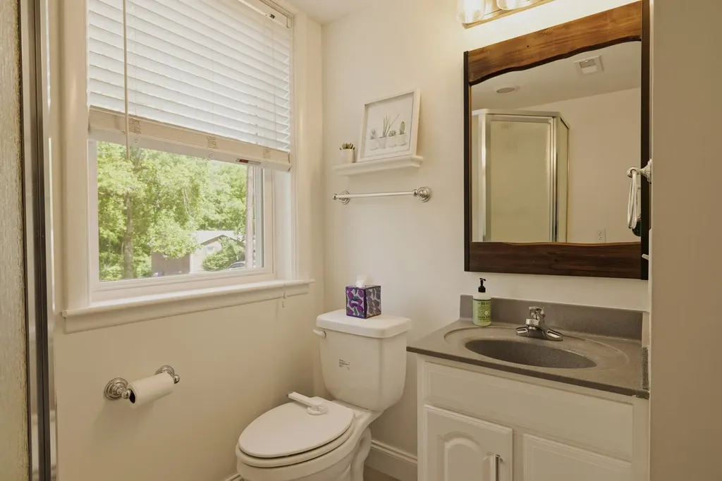 525 Holt Valley Road Nashville TN 37221