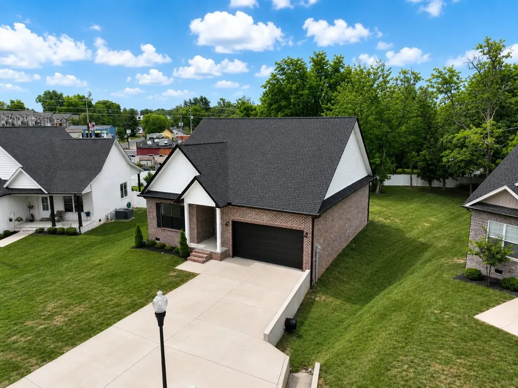 125 Beckam Way Smithville TN 37166