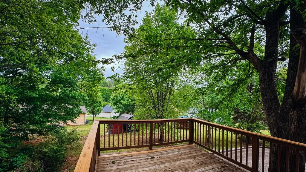 630 Debbie Drive Hermitage TN 37076