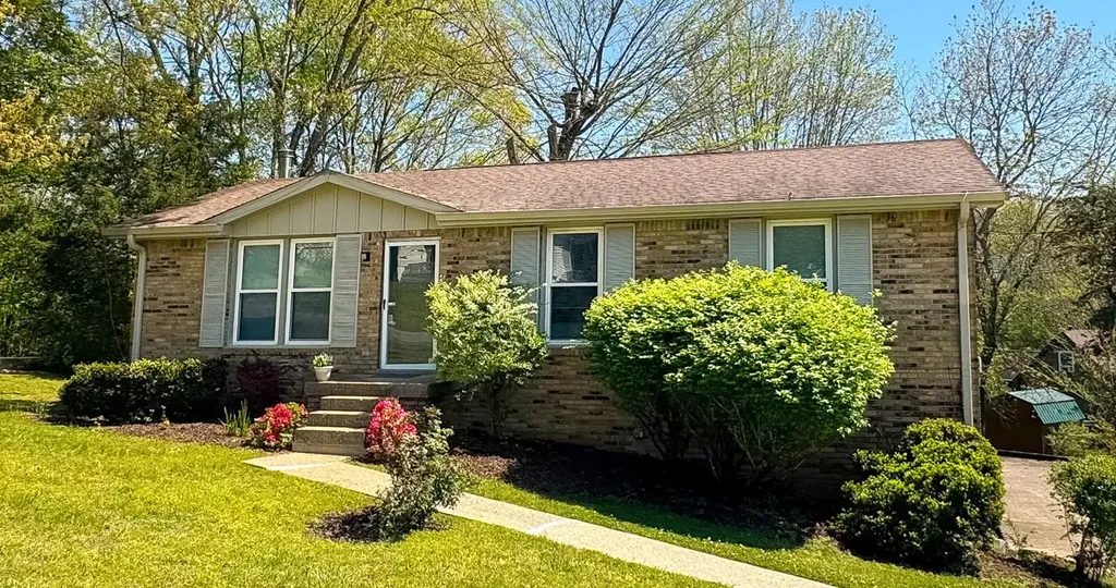 630 Debbie Drive Hermitage TN 37076