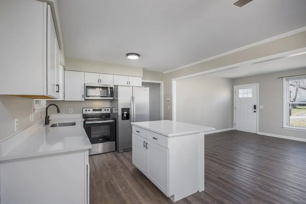 630 Debbie Drive Hermitage TN 37076
