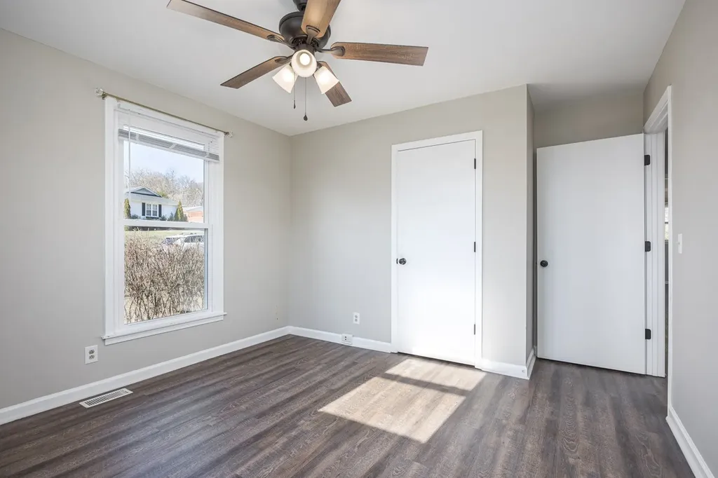 630 Debbie Drive Hermitage TN 37076