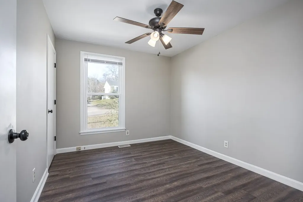 630 Debbie Drive Hermitage TN 37076