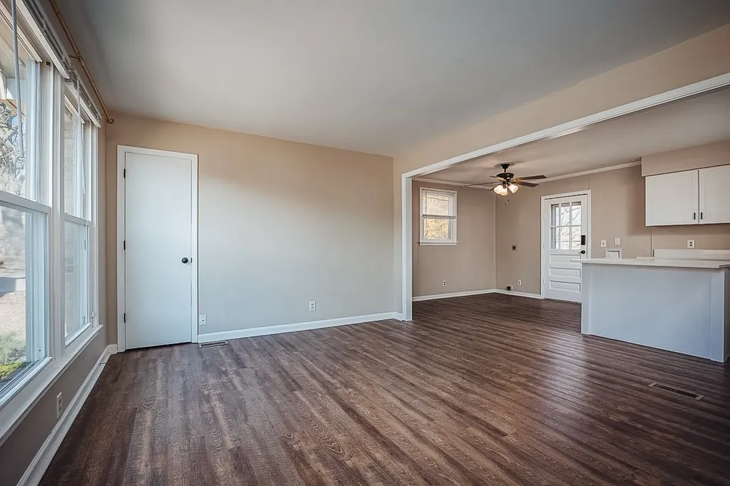 630 Debbie Drive Hermitage TN 37076