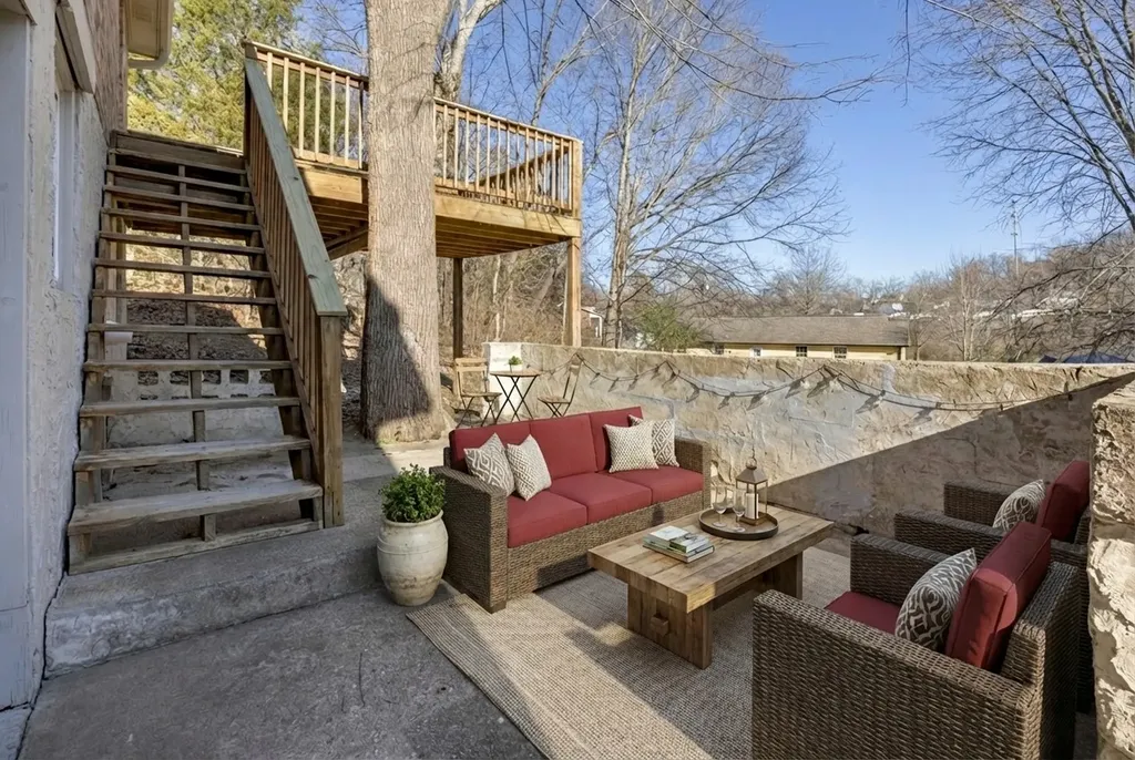 630 Debbie Drive Hermitage TN 37076