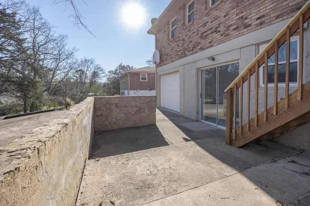 630 Debbie Drive Hermitage TN 37076