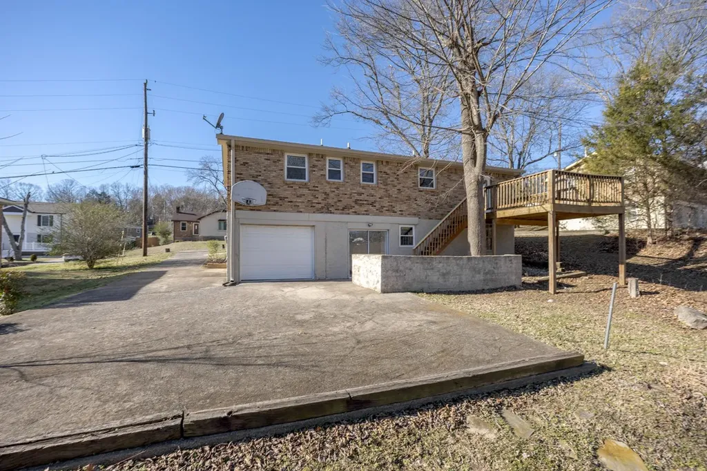 630 Debbie Drive Hermitage TN 37076