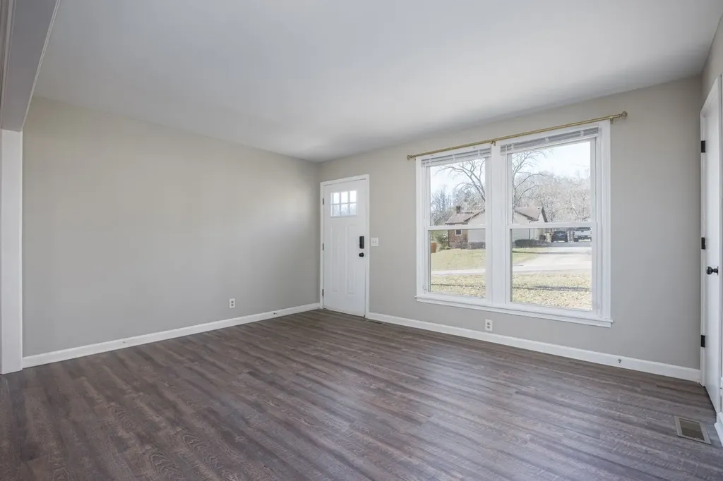 630 Debbie Drive Hermitage TN 37076