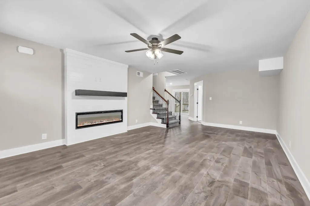 315 Cardinal Creek Clarksville TN 37040