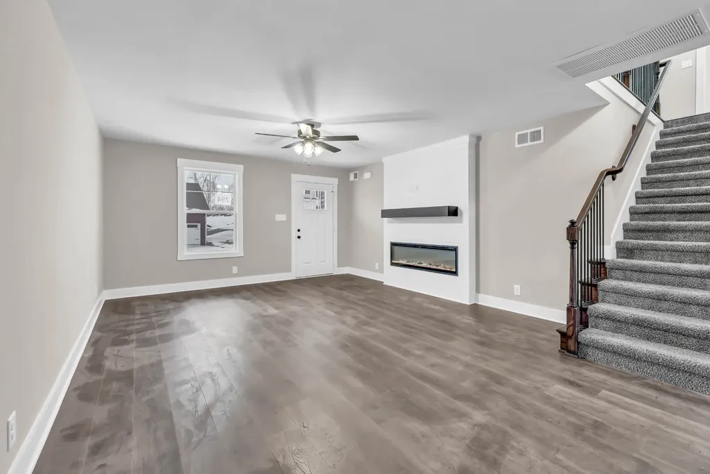315 Cardinal Creek Clarksville TN 37040