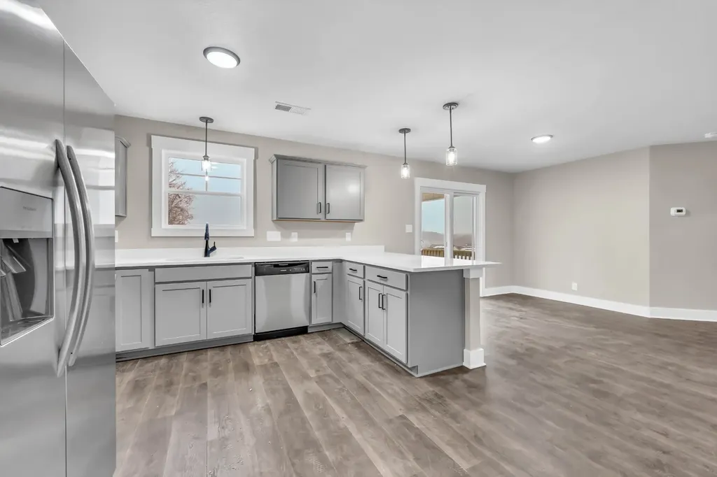 315 Cardinal Creek Clarksville TN 37040