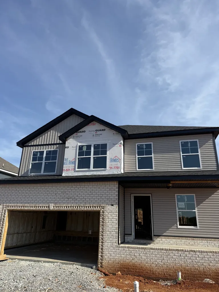 315 Cardinal Creek Clarksville TN 37040