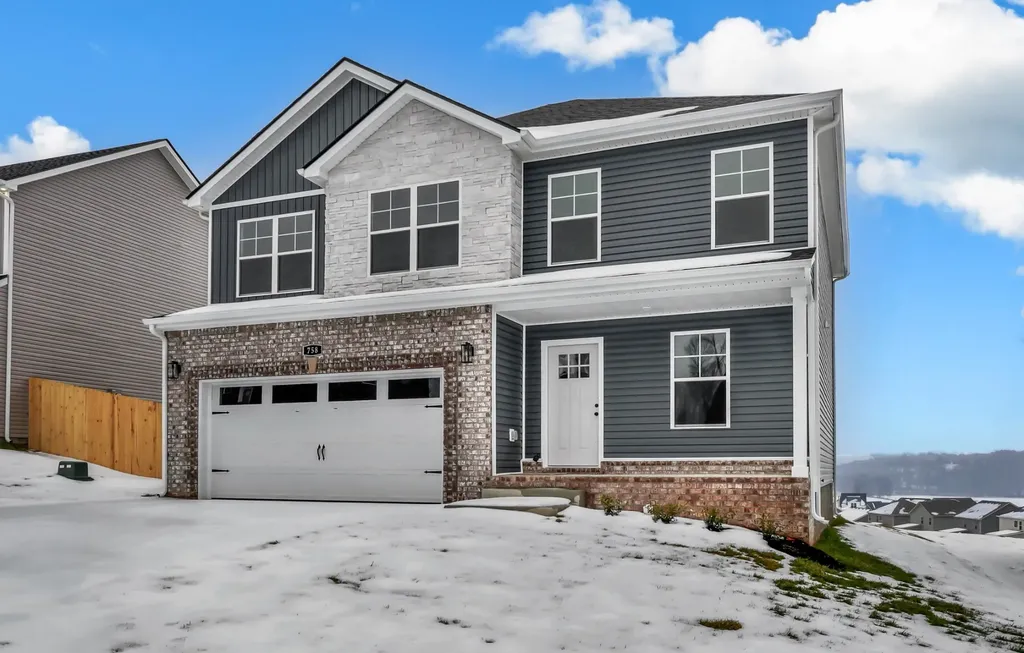 315 Cardinal Creek Clarksville TN 37040