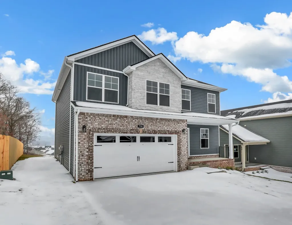 315 Cardinal Creek Clarksville TN 37040