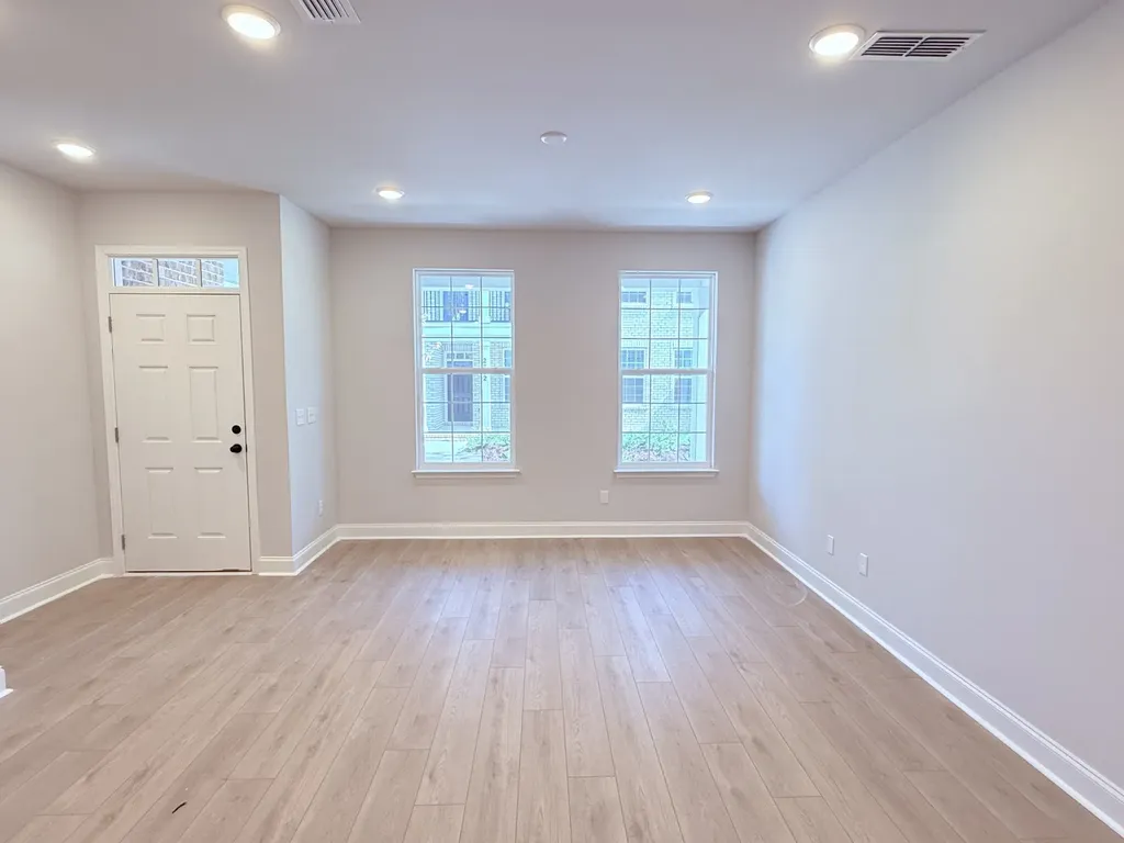 2718 Willowoak Trail Murfreesboro TN 37129
