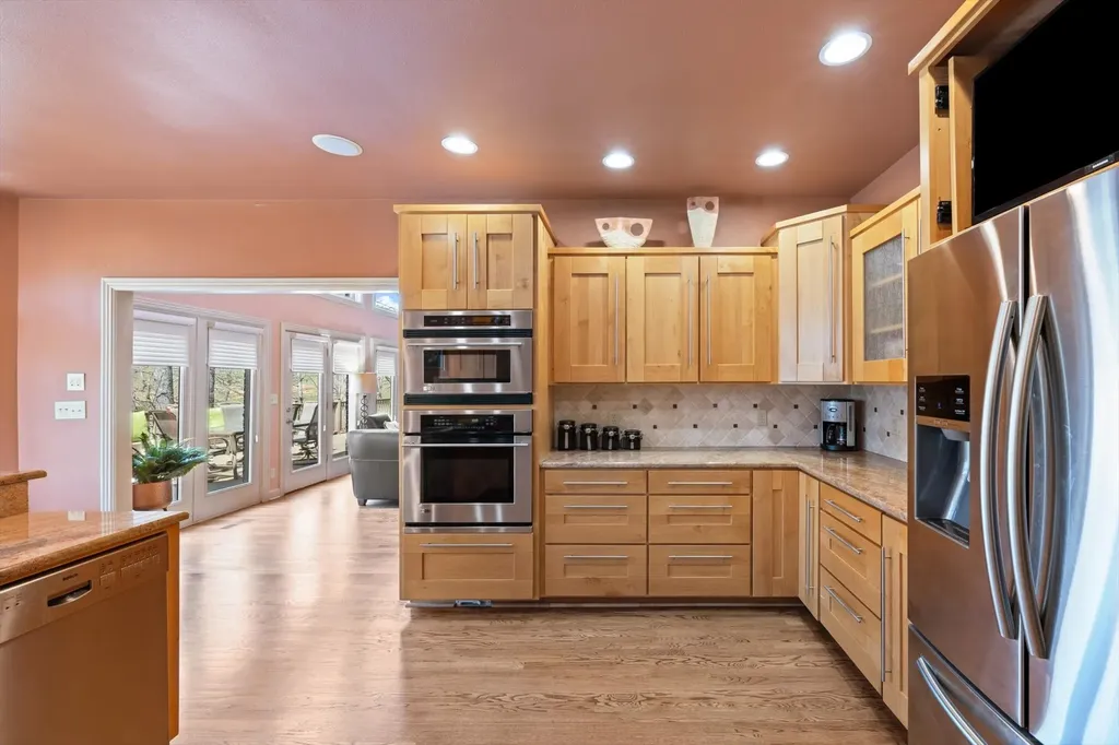 1050 Moonlit Meadow Lane Greenbrier TN 37073