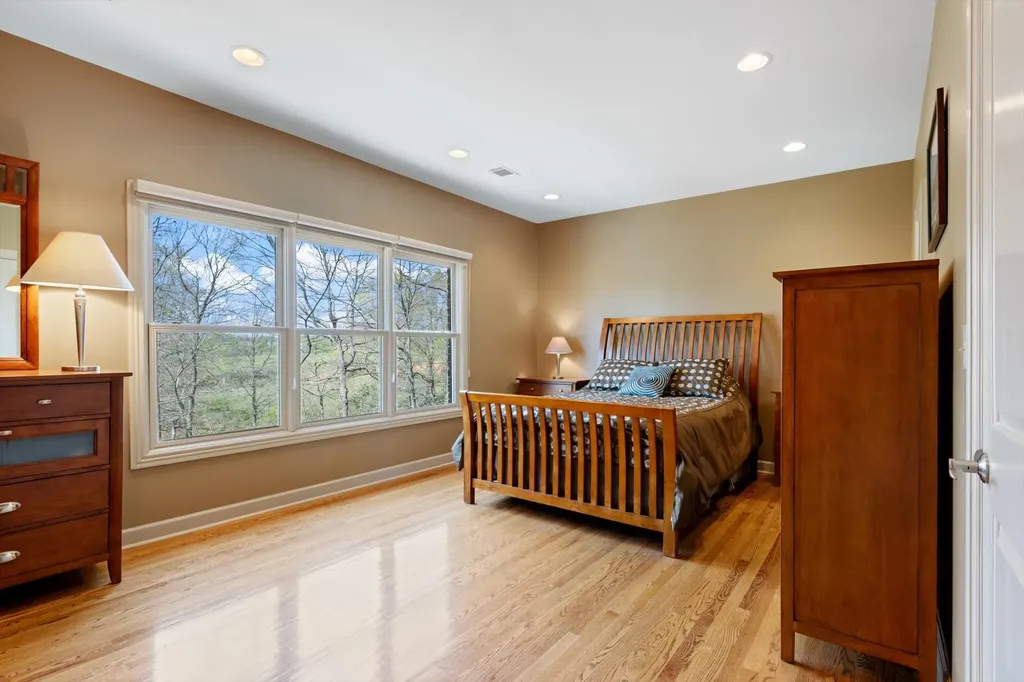 1050 Moonlit Meadow Lane Greenbrier TN 37073