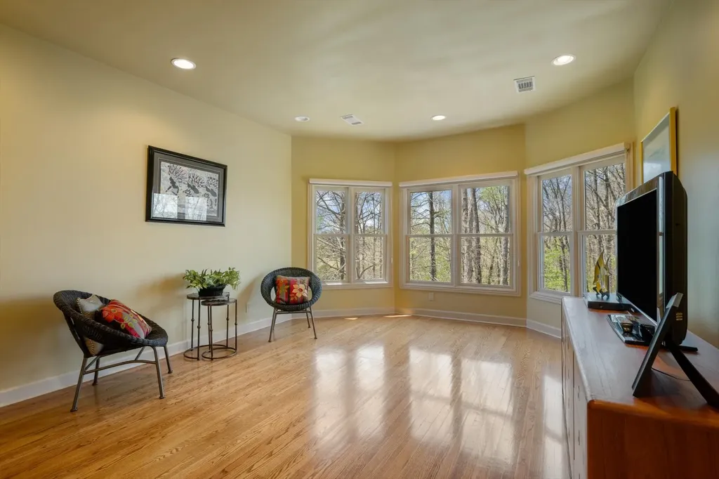 1050 Moonlit Meadow Lane Greenbrier TN 37073