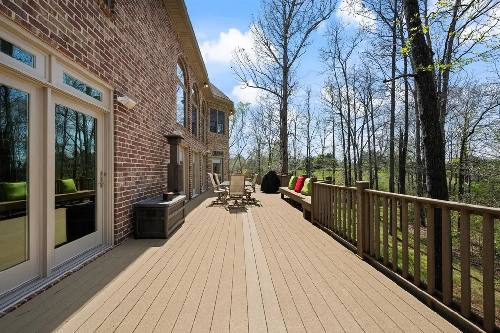 1050 Moonlit Meadow Lane Greenbrier TN 37073