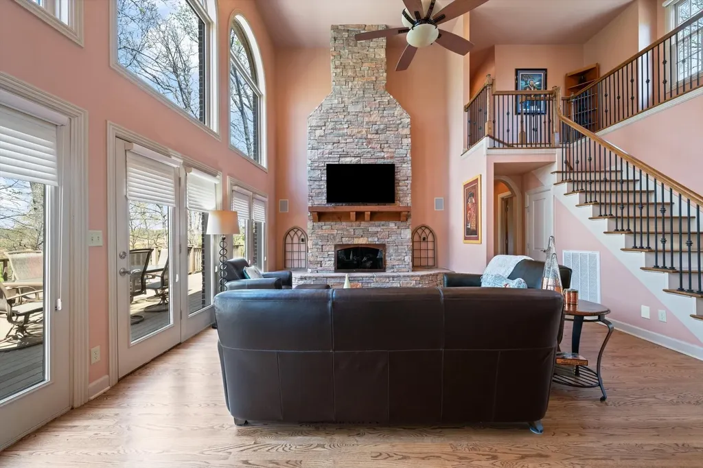 1050 Moonlit Meadow Lane Greenbrier TN 37073