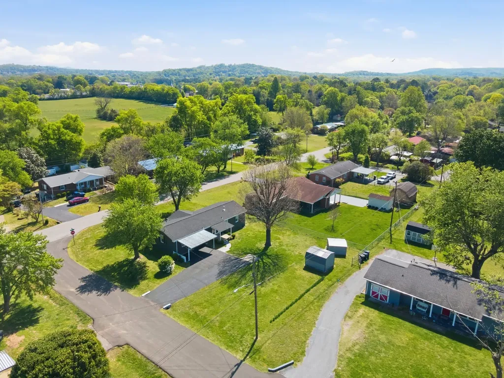 4011 Brookside Drive Columbia TN 38401